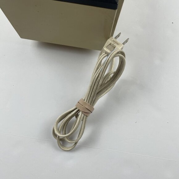 Vintage General Electric AM Radio Alarm Clock Model 7-4725A Working Retro 70s - Picture 8 of 10